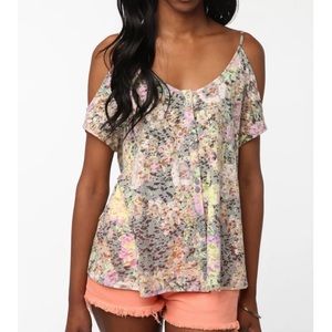 Kimchi Blue Sirenia floral burn out top M
